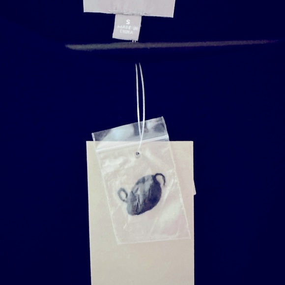 Cyrus Black sweater- Brand New! Small - Picture 3 of 3